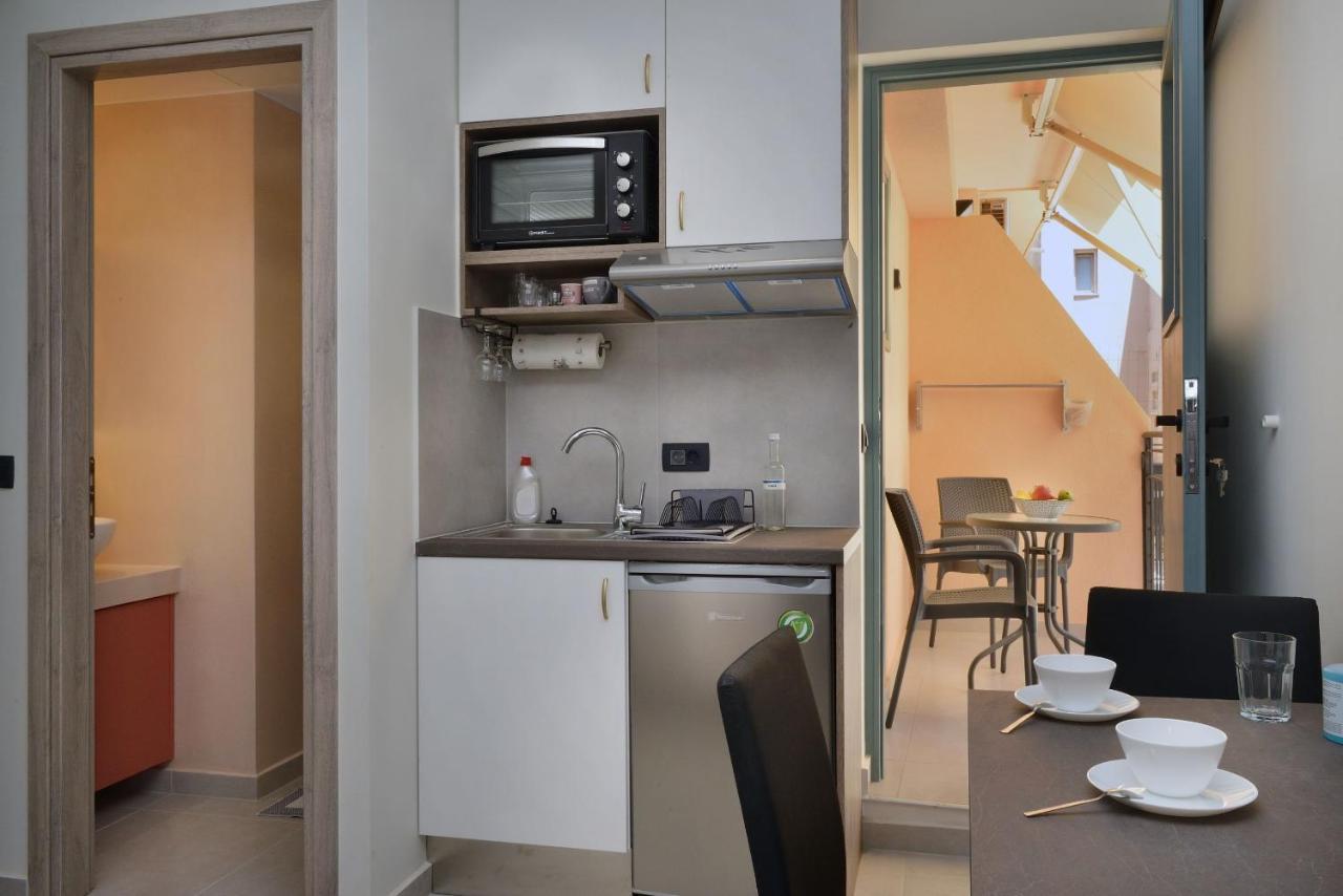 Rex Apartments Chania  Bagian luar foto